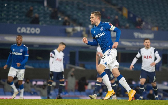 儘管阿爾巴 儘管阿爾巴